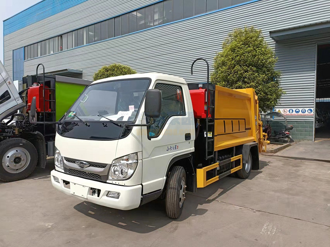 福田小卡3方蓝牌压缩垃圾车