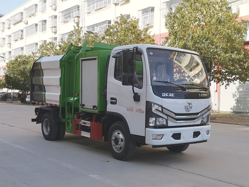 东风小多利卡挂桶垃圾车